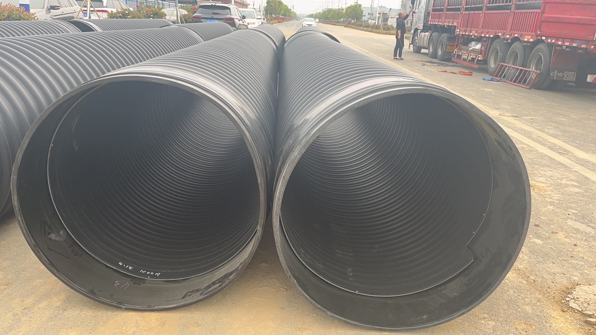 HDPE steel reinforced threaded pipe (2) HDPE steel reinforced threaded pipe